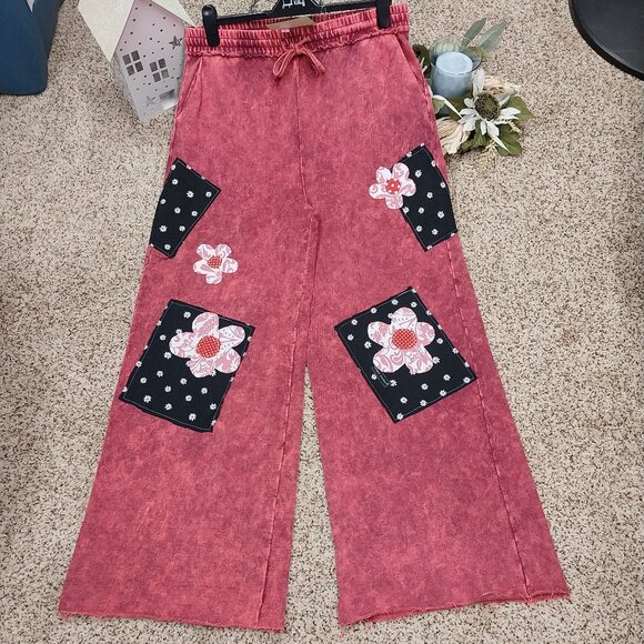 Zenana Outfitters Pants - 3538 Size 1X Zenana Mineral Washed Upcycled Pull On Pants with Raw Hem. NWT